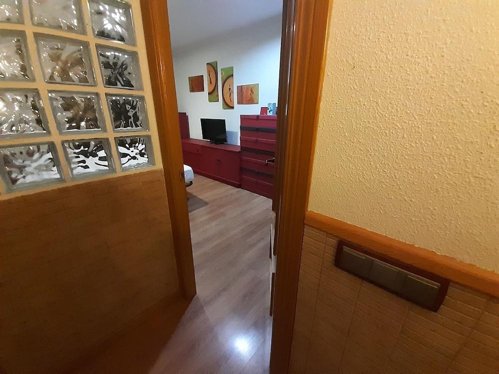 Trampantojo Apartamento En El Corazon De Pamplona Exterior foto