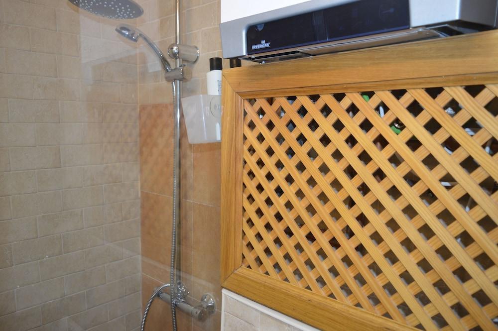 Trampantojo Apartamento En El Corazon De Pamplona Exterior foto