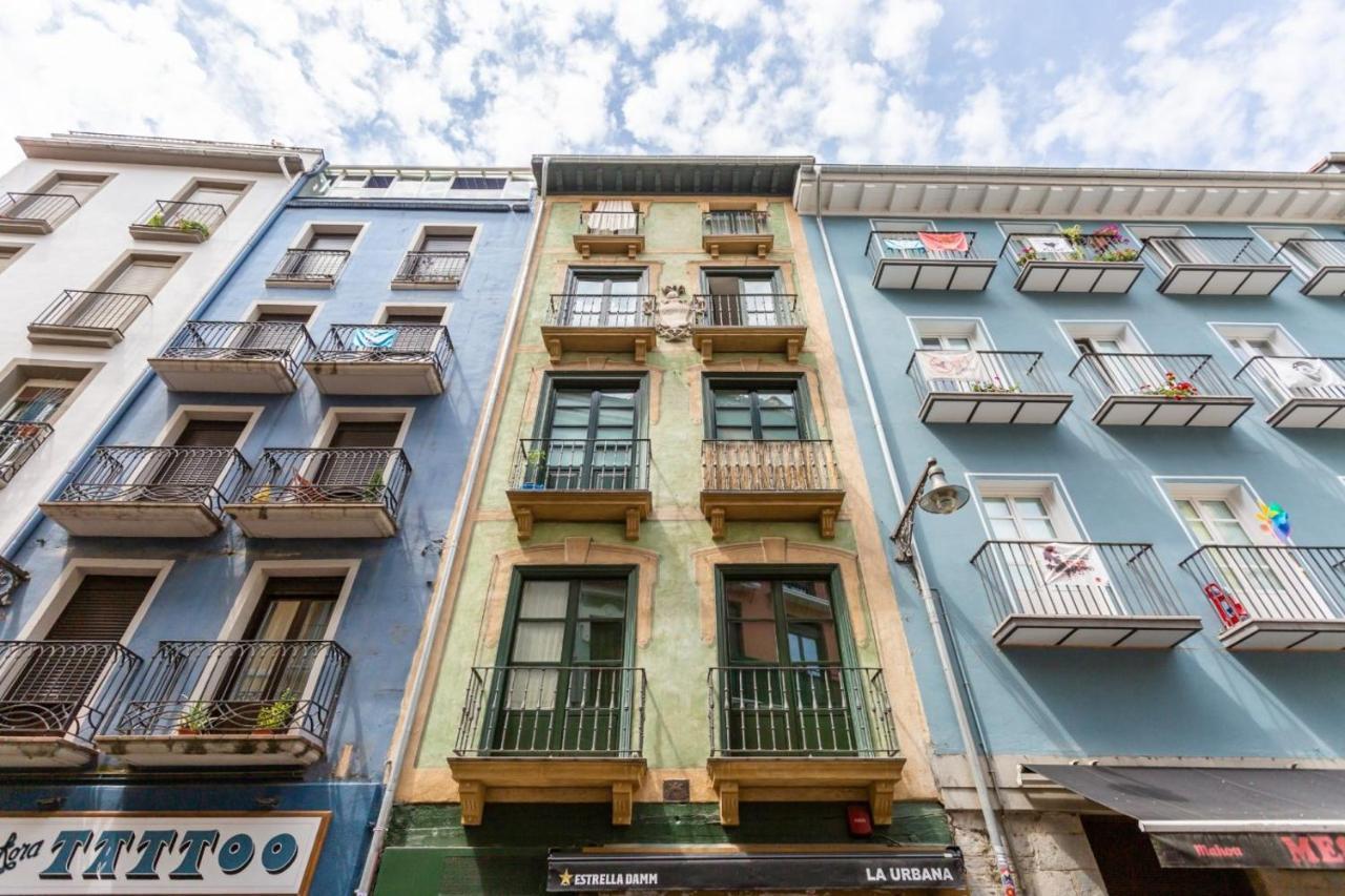Trampantojo Apartamento En El Corazon De Pamplona Exterior foto