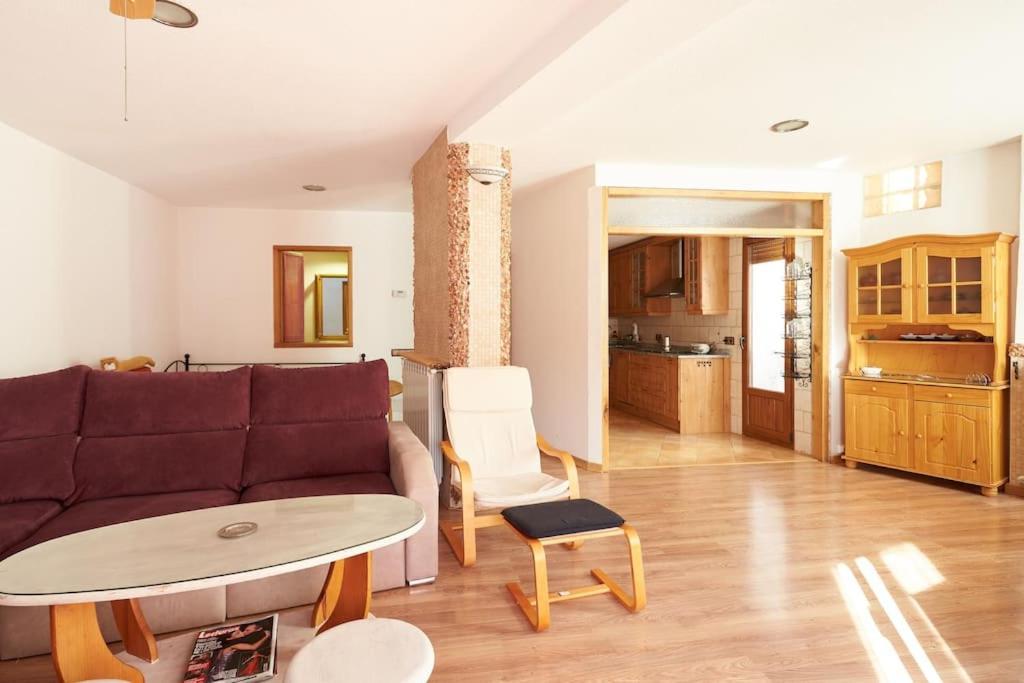 Trampantojo Apartamento En El Corazon De Pamplona Exterior foto