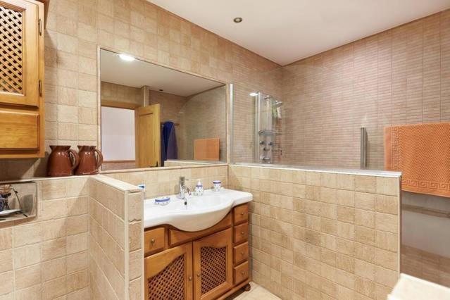 Trampantojo Apartamento En El Corazon De Pamplona Exterior foto