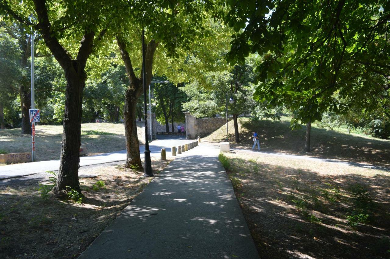 Trampantojo Apartamento En El Corazon De Pamplona Exterior foto